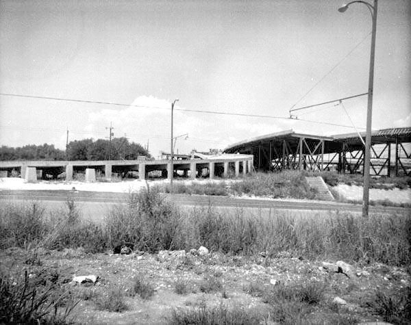 AirlineHighwayOverpass1955.jpg
