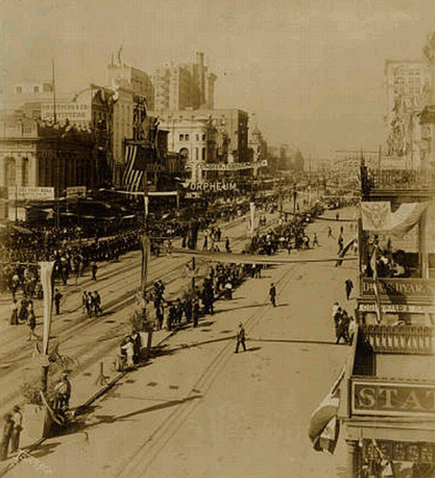 TodayInNewOrleansHistory/1909October32TaftParade.gif