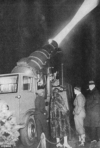 TodayInNewOrleansHistory/1935December24SkyProjectorNOTnewOrleans.jpg