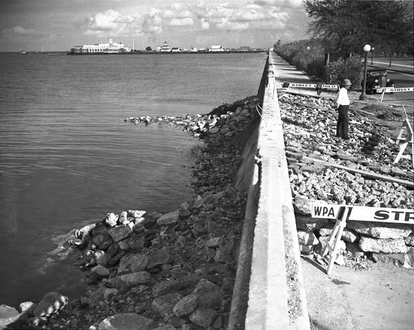 TodayInNewOrleansHistory/1939January11BackfillingLakeForMunicipalYachtHarbor.jpg