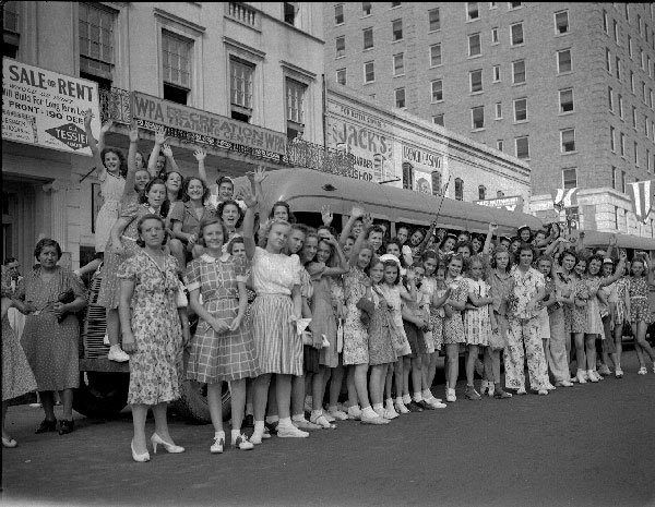 TodayInNewOrleansHistory/1941August19WPATrainingCenter1420CanalStreet.gif