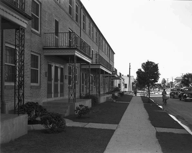 TodayInNewOrleansHistory/1941December5WPAPhotoNewSidewalksForLafitteHousingProjectBetweenOrleansStreetAndTonti.gif