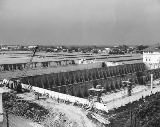 TodayInNewOrleansHistory/1953April4PurificationPlantCarrollton.jpg