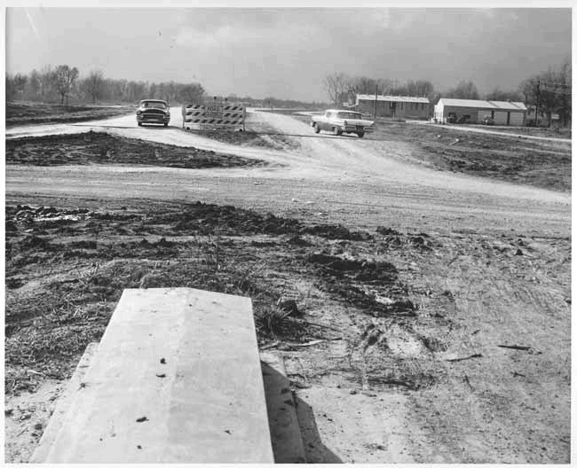 TodayInNewOrleansHistory/1957February1WestBankExpressway.jpg