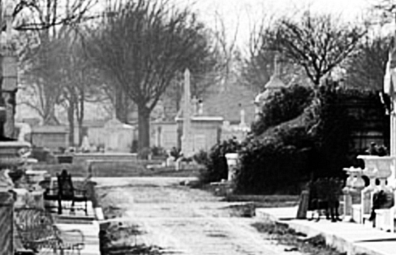 TodayInNewOrleansHistory/LanglesObelisk2.jpg